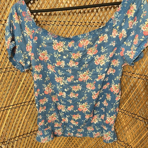 Floral Abercrombie & Fitch top - Picture 3 of 3